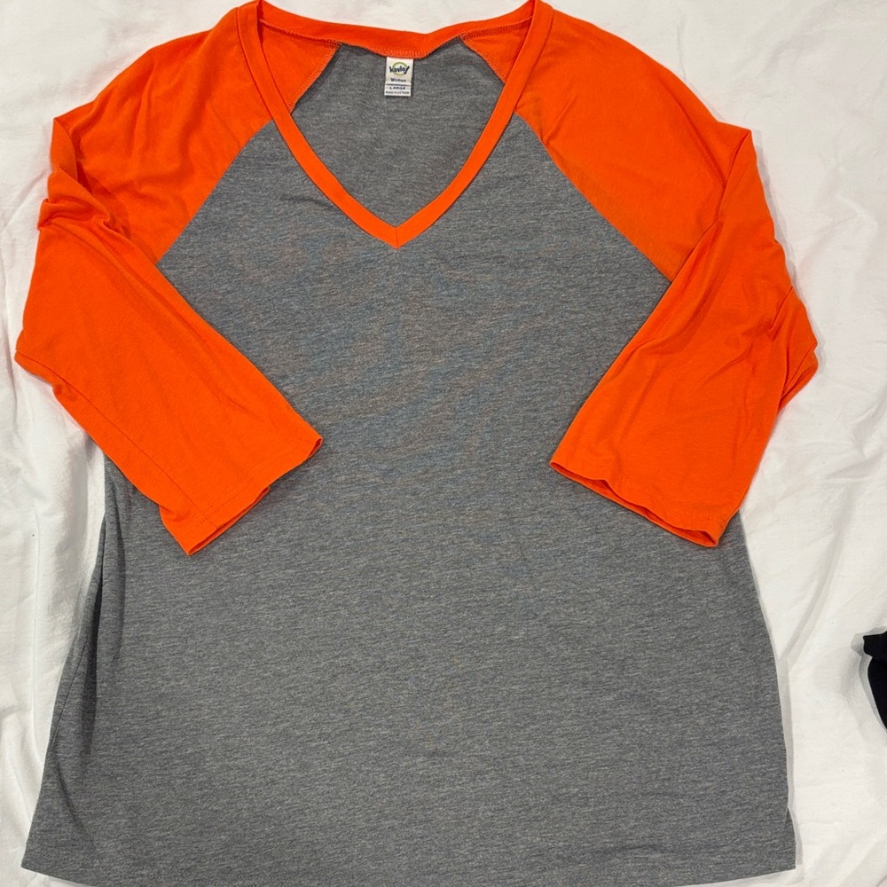 Kavio Orange and Gray Women's V-Neck Shirt